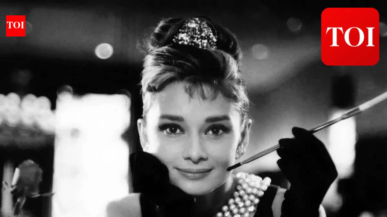 Love quote of the day by Audrey Hepburn: ‘The best thing to hold onto in life is each other’