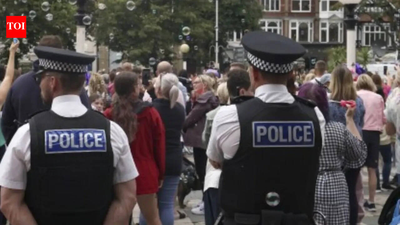 Four people stabbed outside UK train station, 2 held; video shows chaotic scenes