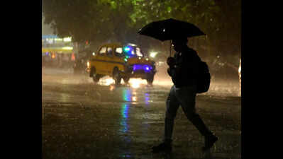 Fourth thunderstorm in 4 days keeps city cool; dry spell ahead