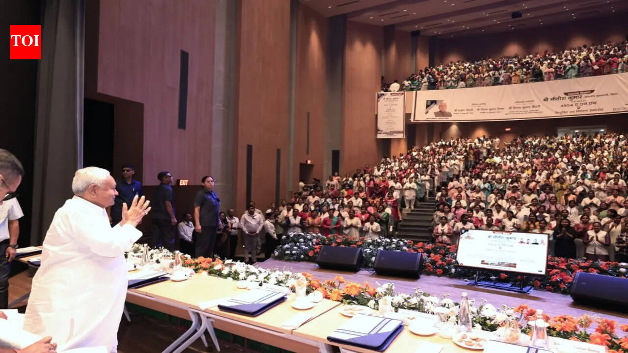 CM hands over appointment letters to 4,954 ANMs