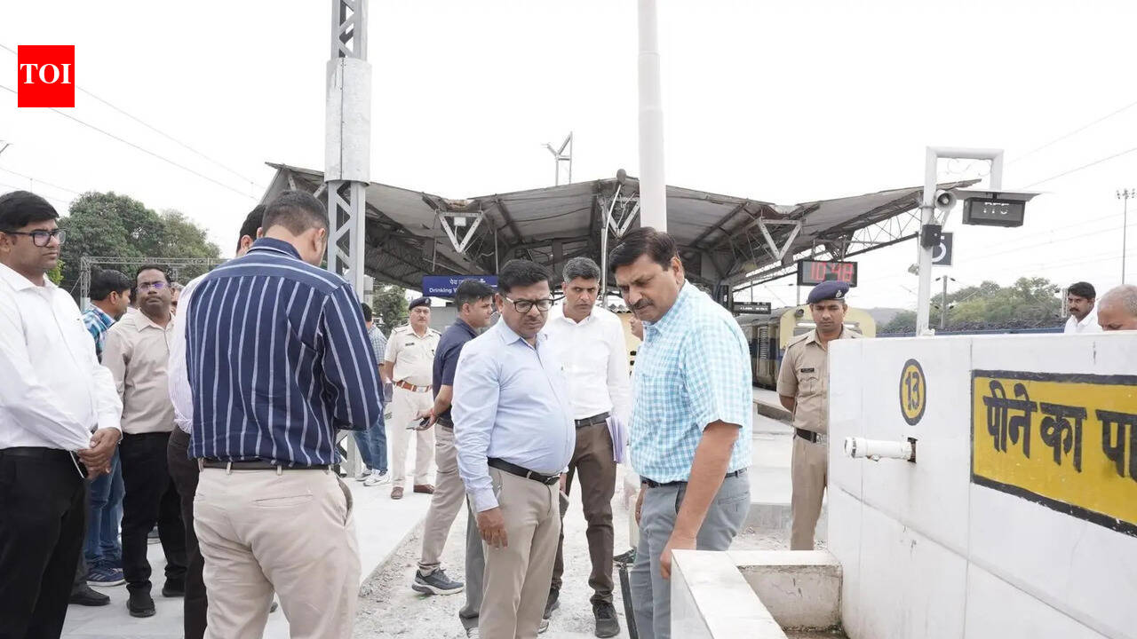 NCR GM inspects stations Chunar Jn, reviews redevelopment works