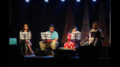 Set against Deccan Queen, show hosts timeless train journey