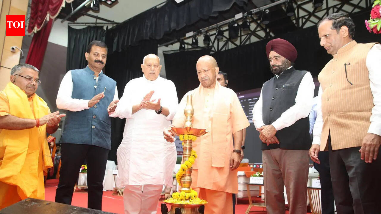 Yogi bats for ‘land is lab’ model to achieve self-reliance in agriculture