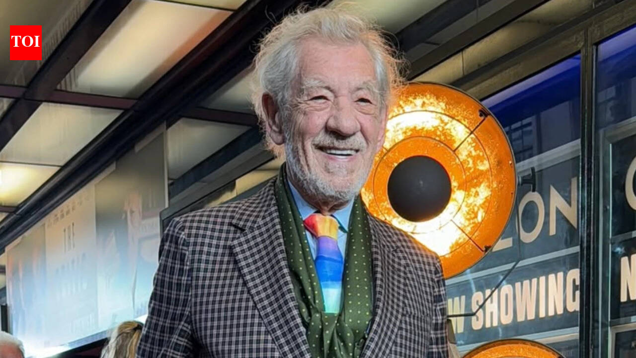 Ian McKellen says he 'fell in love’ with Johnny Depp while filming for ‘Ebenezer: A Christmas Carol’