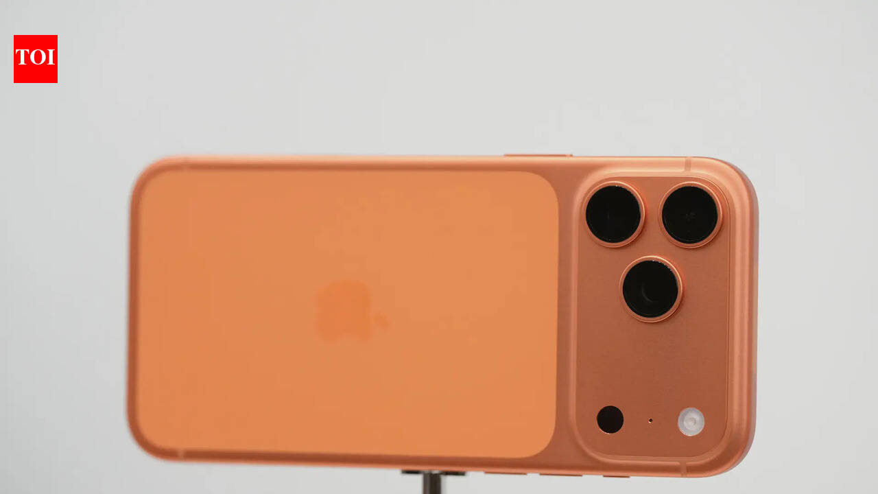 Apple releases iOS 26.4.1, fixing bug that broke iCloud Sync on iPhone