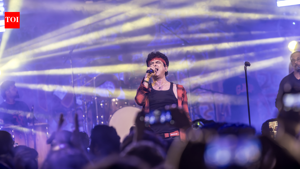 Indie artistes are born at college fests: Palash Sen at JU