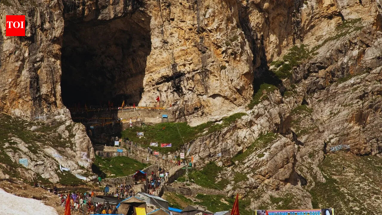 Amarnath Yatra 2026: Process of registration, important dates, eligibility criteria, preferred paths, and essential guidelines for the pilgrims