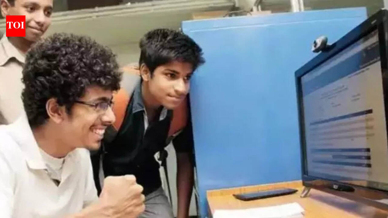 कर्नाटक द्वितीय पीयूसी परिणाम जारी: प्रिंसिला ने विज्ञान स्ट्रीम में उच्चतम अंक हासिल किए, यहां स्ट्रीम-वार टॉपर्स की सूची दी गई है