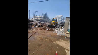 Massive fires break out in two warehouses on outskirts of Hyderabad