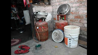 To leave or not to leave: City’s migrant workers make hard choices as households run out of LPG