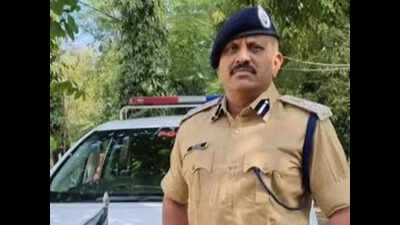 Former IPS officer Ninama, ex-AAP leader Raju Karpada join Gujarat BJP
