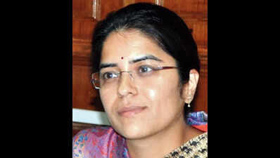 Avantika Singh Aulakh amd Vinod Rao appointed as observers for local body elections in Ahmedabad, Surat