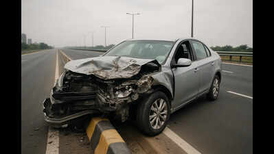 Car crashes into divider on Dwarka Expressway, driver injured