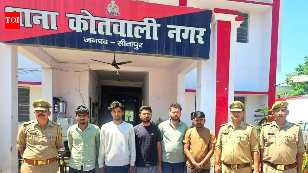 Cops rescue man abducted, arrest five