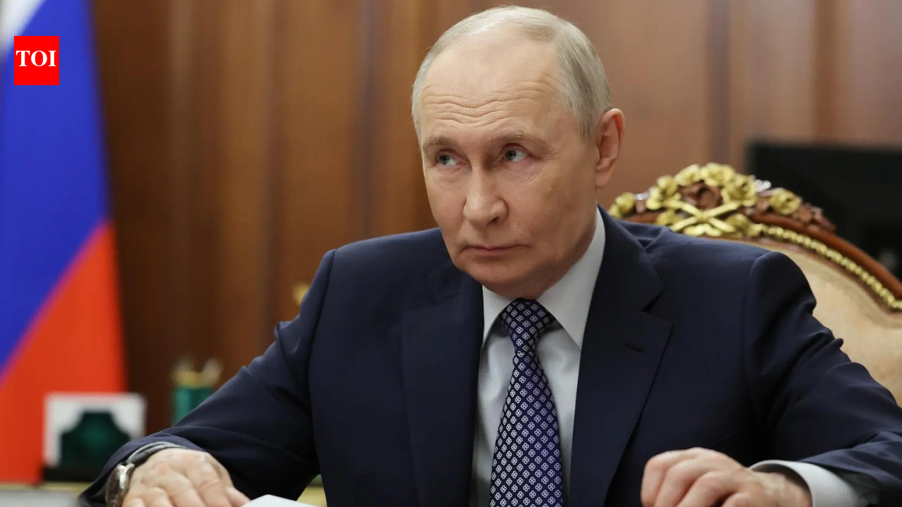 Putin announces truce with Ukraine during Orthodox Easter celebrations