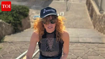 Natasha Lyonne escorted from plane, misses ‘The Drew Barrymore’ show; Actress posts about recent event