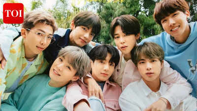 'ARIRANG' ప్రపంచ పర్యటన కోసం BTS మొదటి కచేరీలో ప్రముఖులందరూ: TXT, ATEEZ, IVE మరియు మరిన్నింటి నుండి