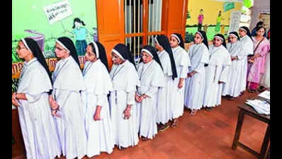 Kerela elections: Religious & social leaders cast votes, express views on who will win poll