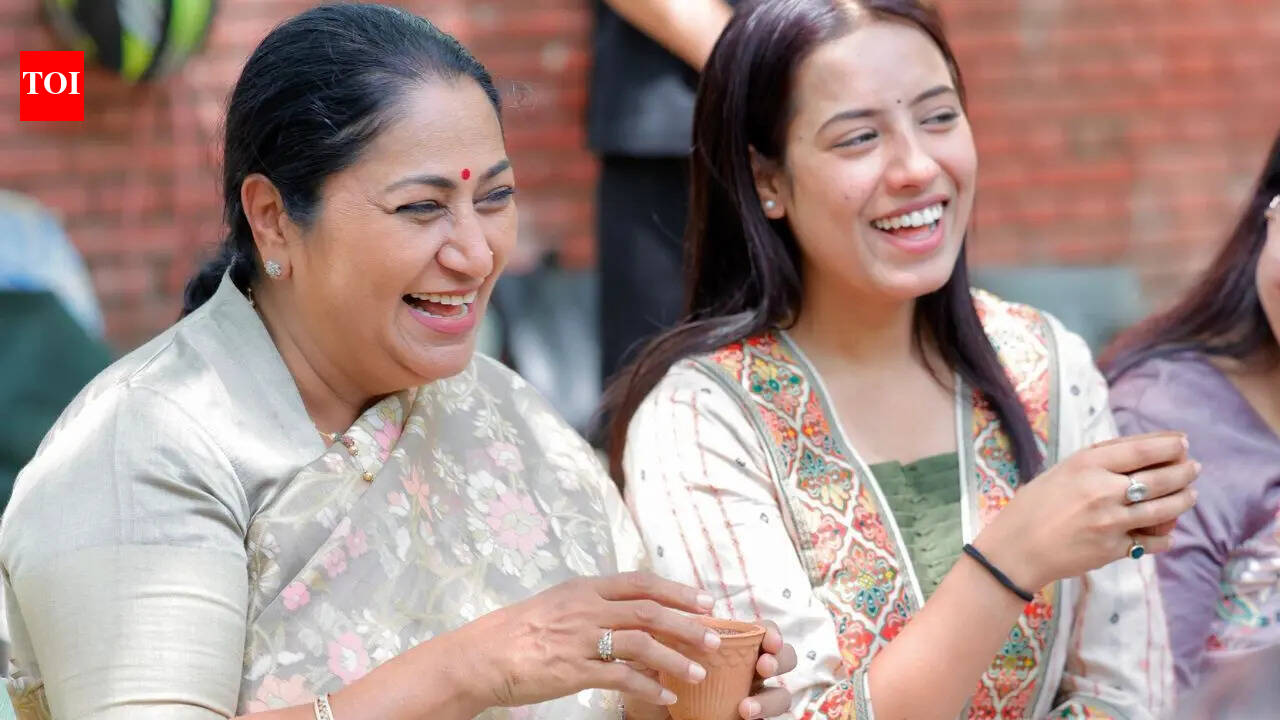 दिल्ली के मुख्यमंत्री ने विधायिका में महिला आरक्षण की वकालत की, डीयू में हस्ताक्षर अभियान में शामिल हुए | भारत समाचार