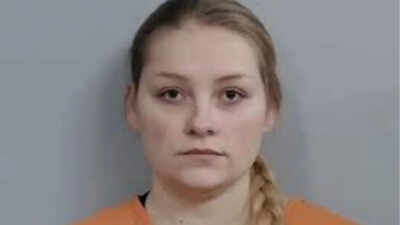 Kentucky cheerleader Laken Snelling case takes new turn as she pleads not guilty in newborn baby death court hearing