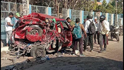 Amritsar woman, sister killed as speeding truck rams car on NH-44