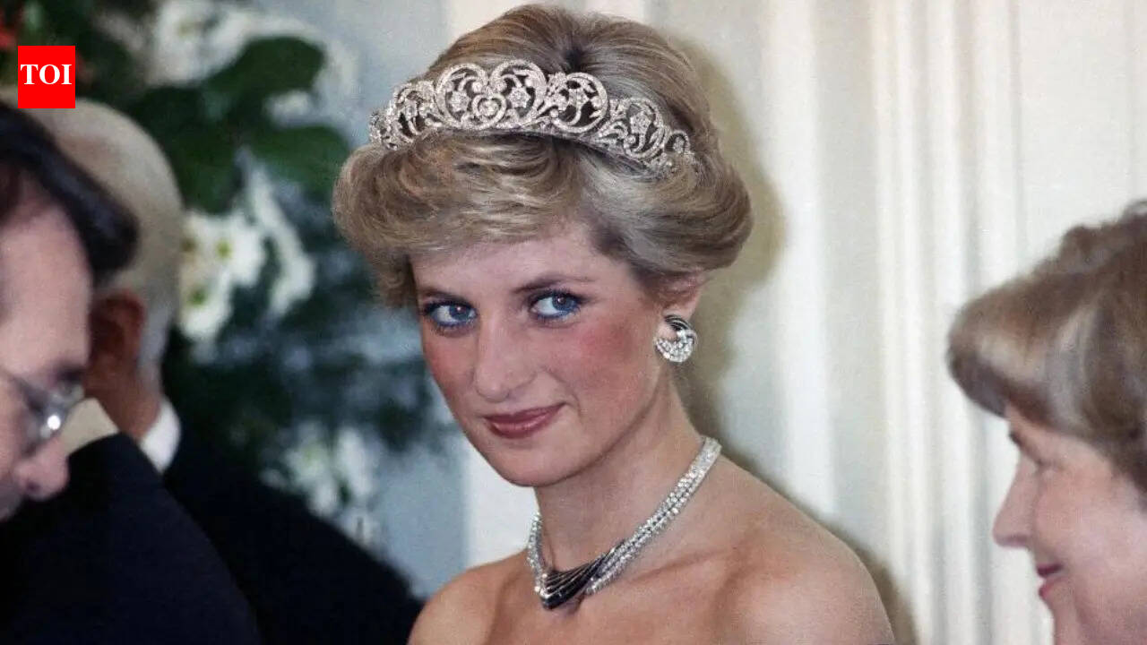 Quote of the day by Princess Diana: “Nothing brings me more happiness than trying to help the most vulnerable people in society. It is a goal and an essential part of my life—a kind of destiny. Whoever is in distress can call on me. I will come running wherever they are.”