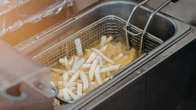 How often does McDonald’s really change fryer oil? What happens behind the counter might surprise you