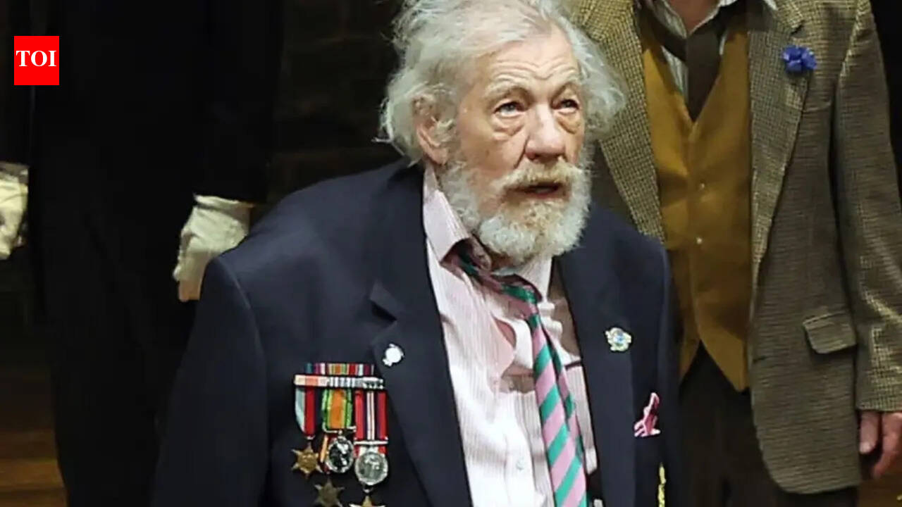 Ian McKellen recalls ‘horror’ after falling off stage during ‘Player Kings’: ‘Very shocking business’