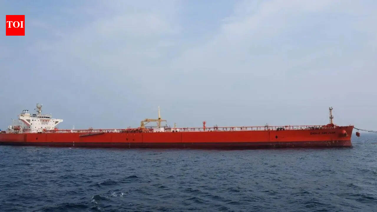 Highest surge since US-Iran war: Three vessels transit Strait of Hormuz in a day