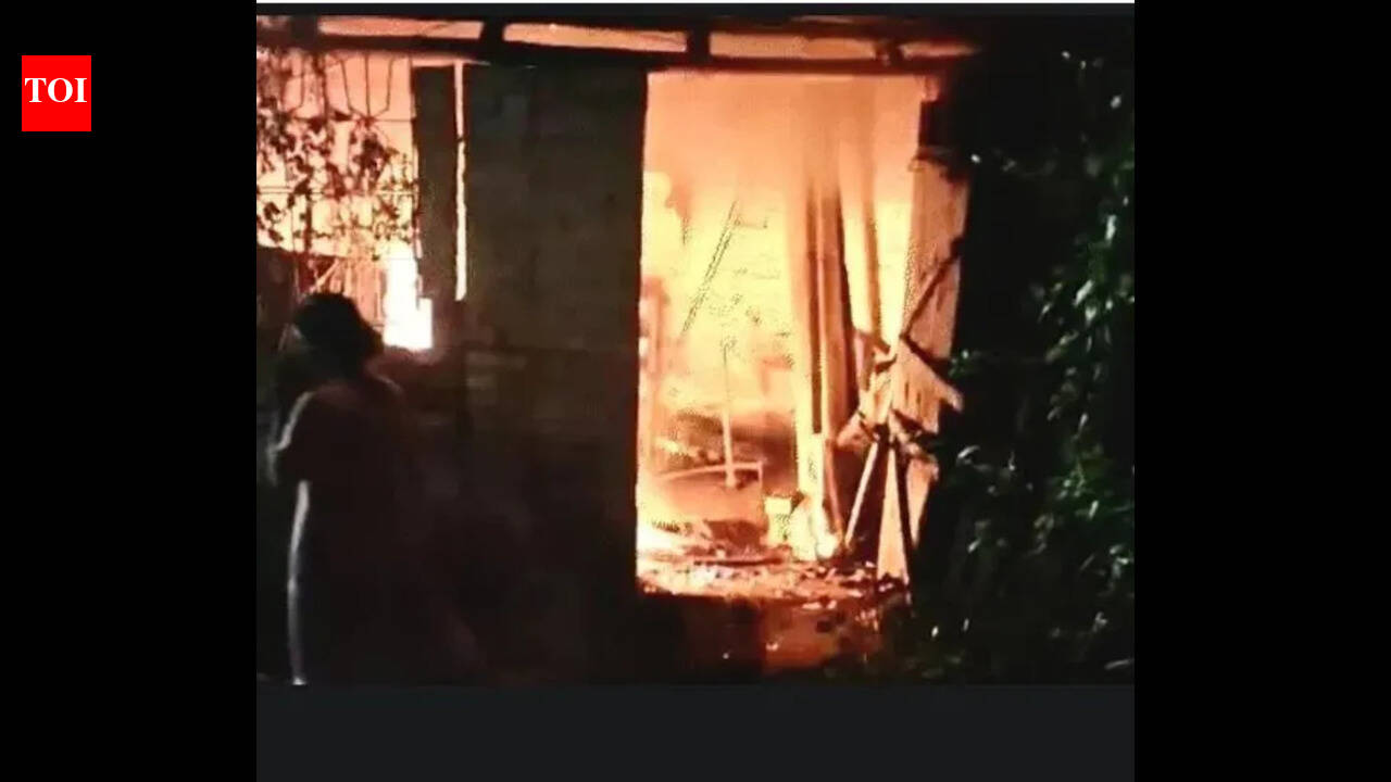 Political worker’s house set ablaze in Bhagalpur; kin escape unhurt