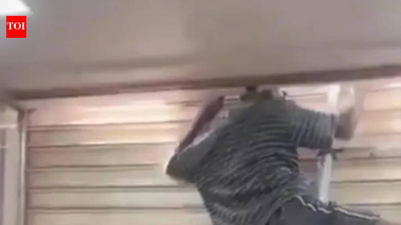 Boy trapped in clinic shutter while attempting theft, rescued after hours-long op