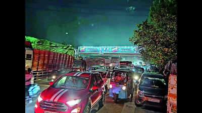 Heritage run, metro work throw weekend traffic out of gear