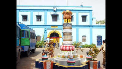 Prisoner moves Gujarat HC for e-mulaqat with wife in Malaysia
