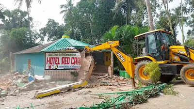 Forest dept urges district admin to evict six illegal hotels in Bhitarkanika