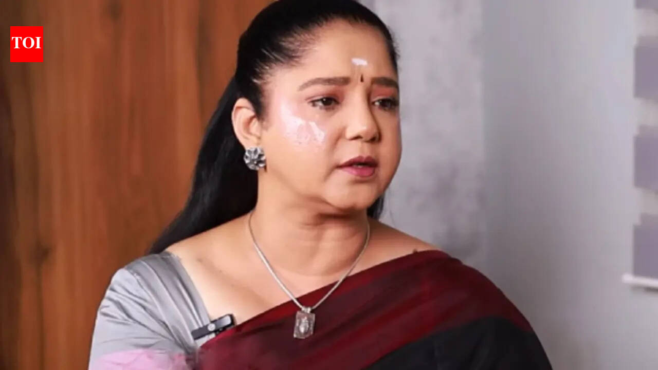 Aishwariyaa Bhaskaran opens up about menopause trauma; Actress recalls unbearable heat and mood swings