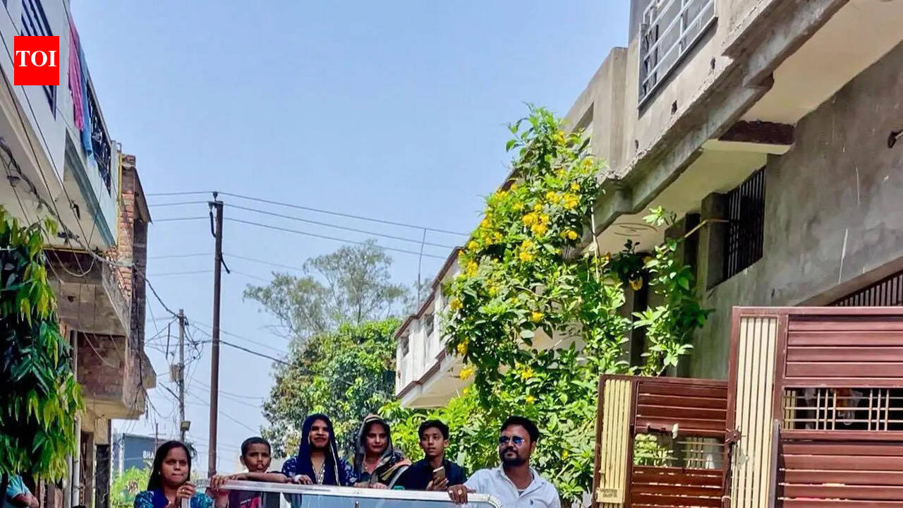 UP family celebrates birth of 2nd daughter with vintage car, drums, dancing