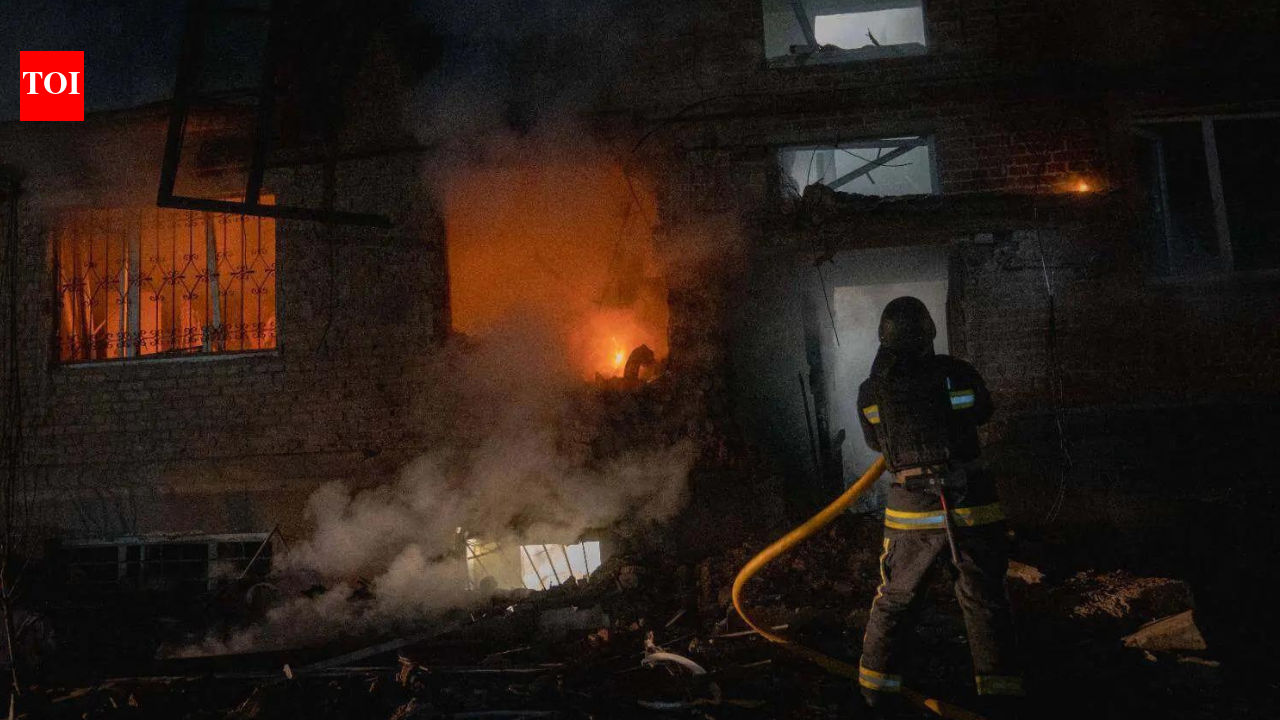 Russia-Ukraine war: Thousands of violations reported as brief Easter truce breaks down