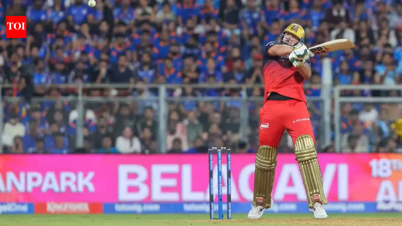 MI vs RCB Live: RCB go past 200; all eyes on Tim David in Mumbai