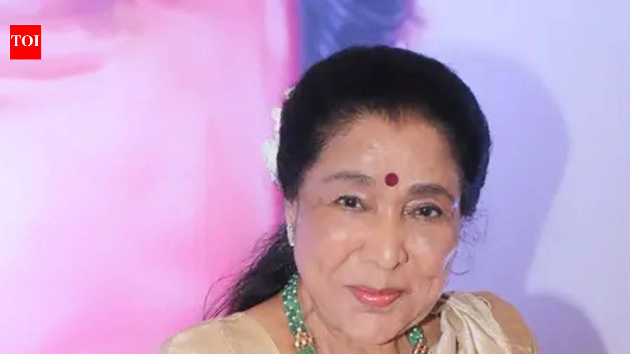 ‘Last of the Mughals’: Asha Bhosle recalls Lata Mangeshkar’s words in viral video after her demise