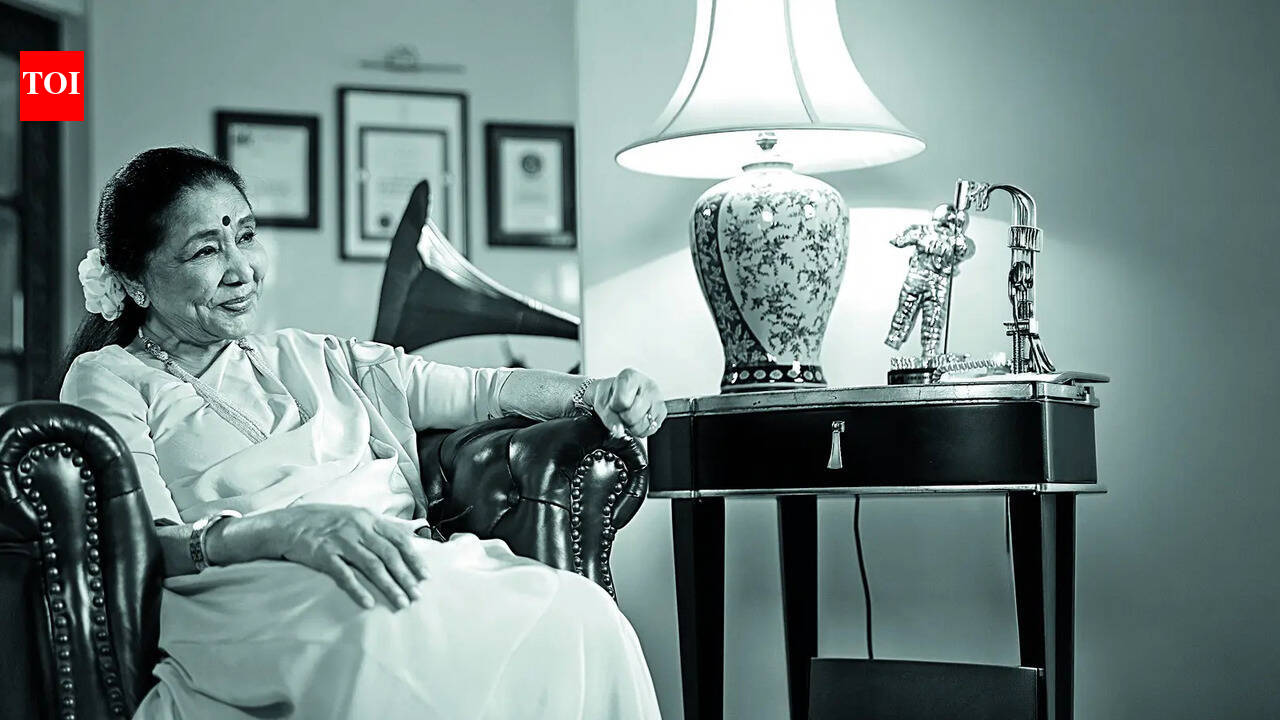 Bengal's music and film fraternity remember Asha Bhosle