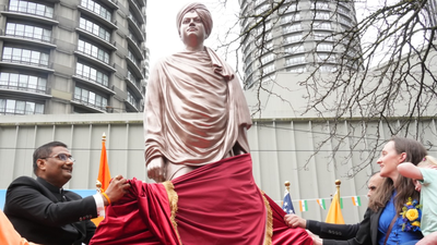 Swami Vivekananda's first life-sized statue unveiled in United States