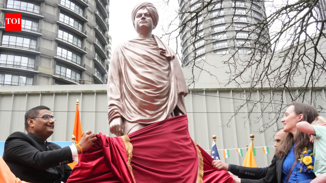 Swami Vivekananda's first life-sized statue unveiled in United States