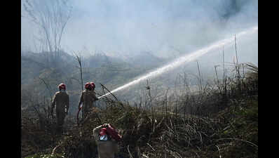 Firefighters contain blaze near Rajghat bus depot