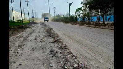 Siddharth Vihar’s crumbling infra: No parks, no waste collection