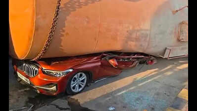 Probe finds chain of lapses in Keesara toll plaza crash