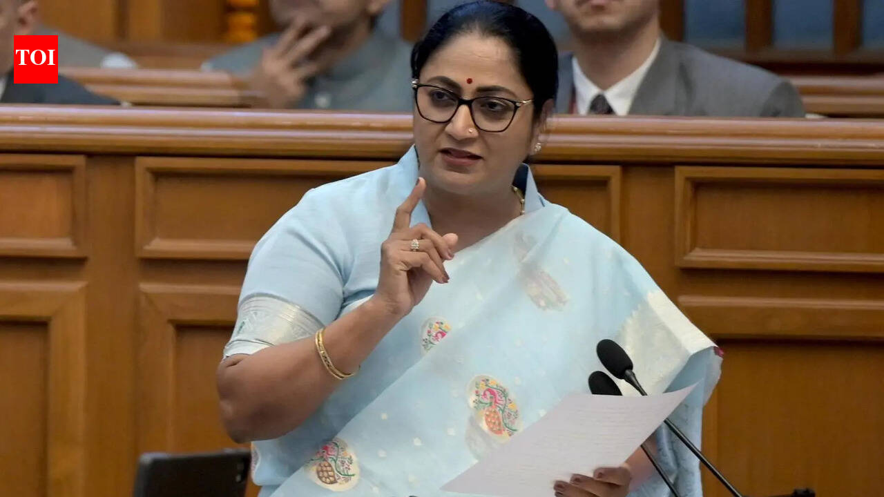 Rekha takes stock of metro and flyoverprojects; says will help ease congestion