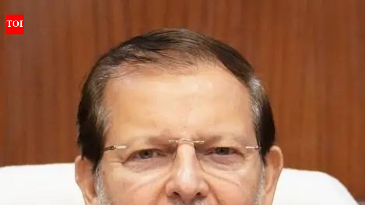 Haryana minister Arvind Sharma, wife join farmers harvesting wheat in Sonipat