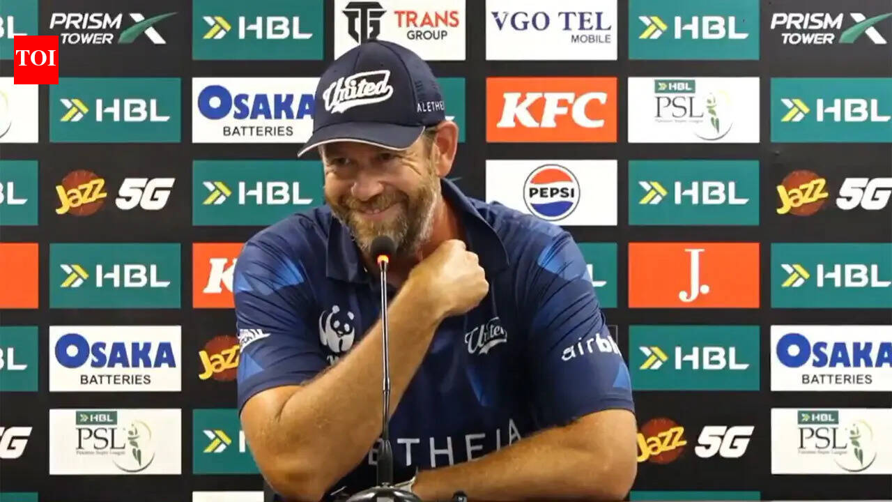 ‘IPL a movie?’: Jacob Oram bursts out laughing as PSL presser goes viral - Watch