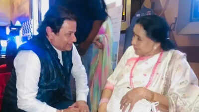 Anup Jalota says 'every girl who dreams of becoming a singer, aspires to sing like Asha Bhosle, Lata Mangeshkar'