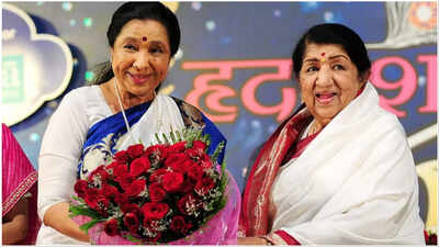 'Didi and I would have a good laugh': When Asha Bhosle opened up on ignoring industry’s ‘loyalty tests’ with Lata Mangeshkar